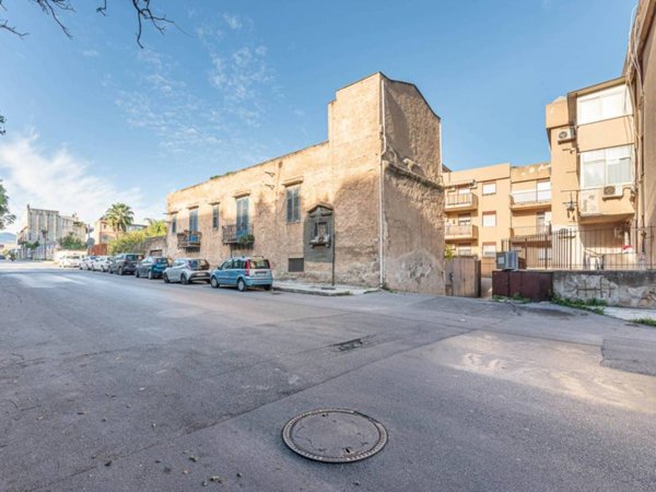 appartamento in vendita a Palermo in zona Villagrazia/Falsomiele