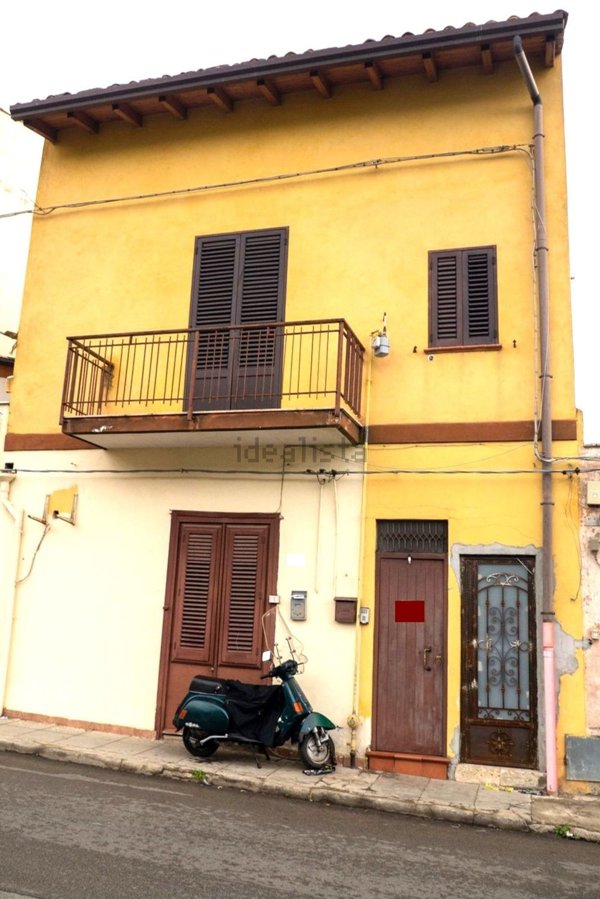 casa indipendente in vendita a Palermo in zona Villagrazia/Falsomiele