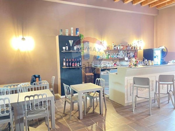 locale commerciale in vendita a Palermo in zona Centro storico