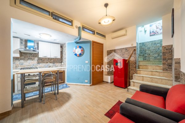 appartamento in vendita a Palermo in zona Zisa