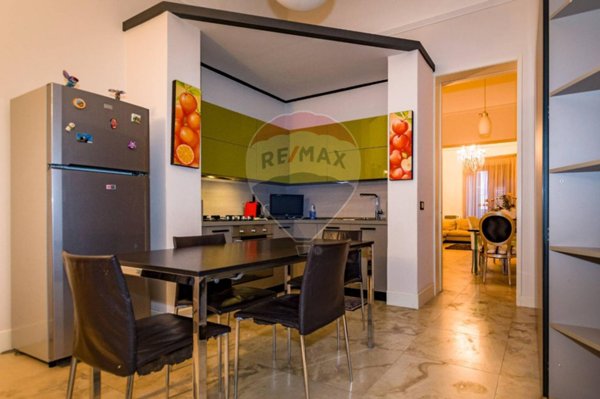 appartamento in vendita a Palermo in zona Politeama