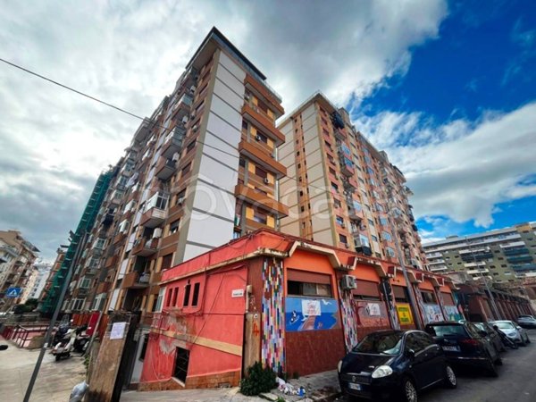 ufficio in vendita a Palermo in zona Malaspina/Palagonia