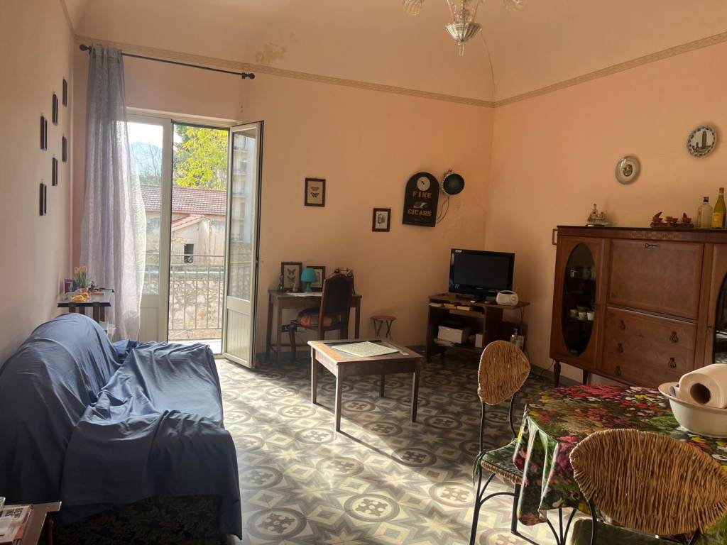 appartamento in vendita a Palermo in zona Zisa