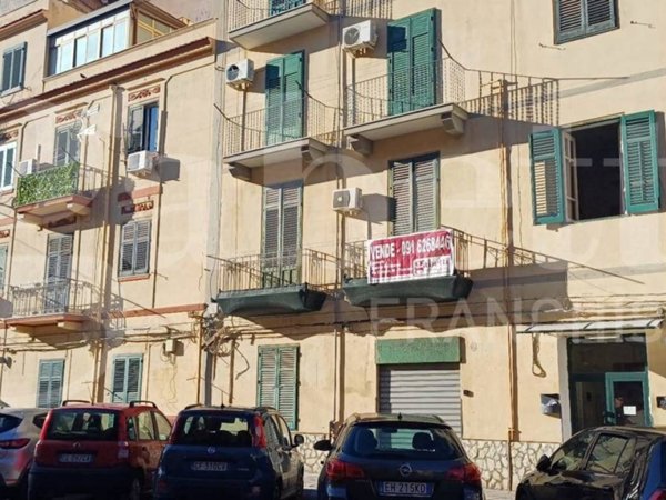 appartamento in vendita a Palermo