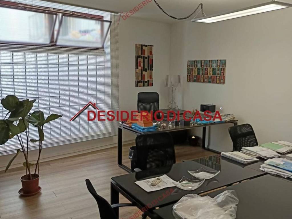 ufficio in vendita a Palermo in zona Libertà
