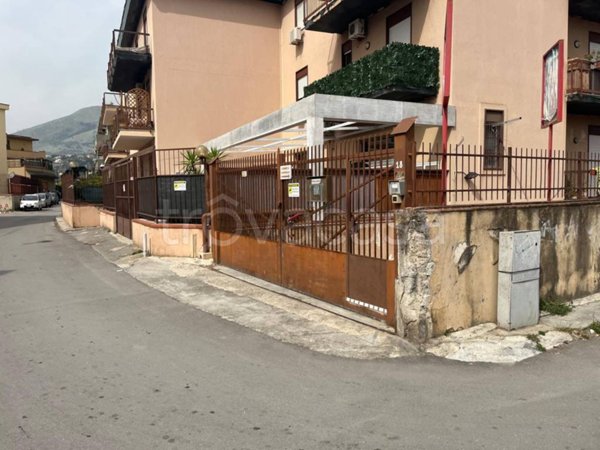 negozio in vendita a Palermo in zona Cruillas