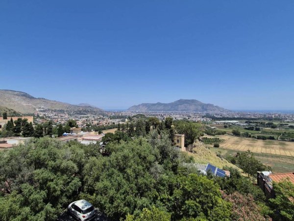 appartamento in vendita a Palermo in zona Baida