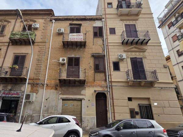 appartamento in vendita a Palermo in zona Zisa