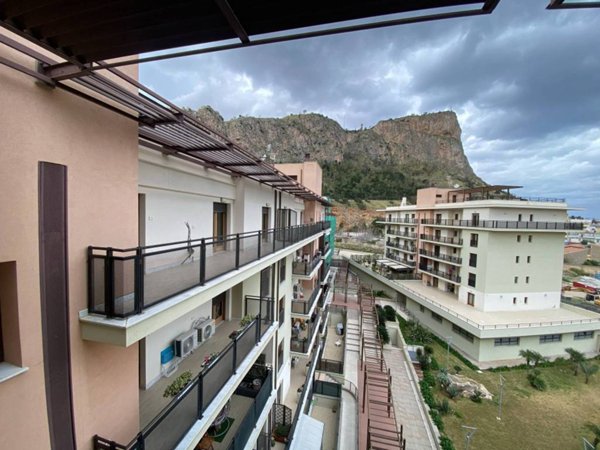 appartamento in vendita a Palermo in zona Arenella/Vergine Maria