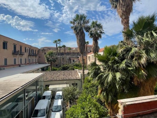 appartamento in vendita a Palermo in zona Centro storico