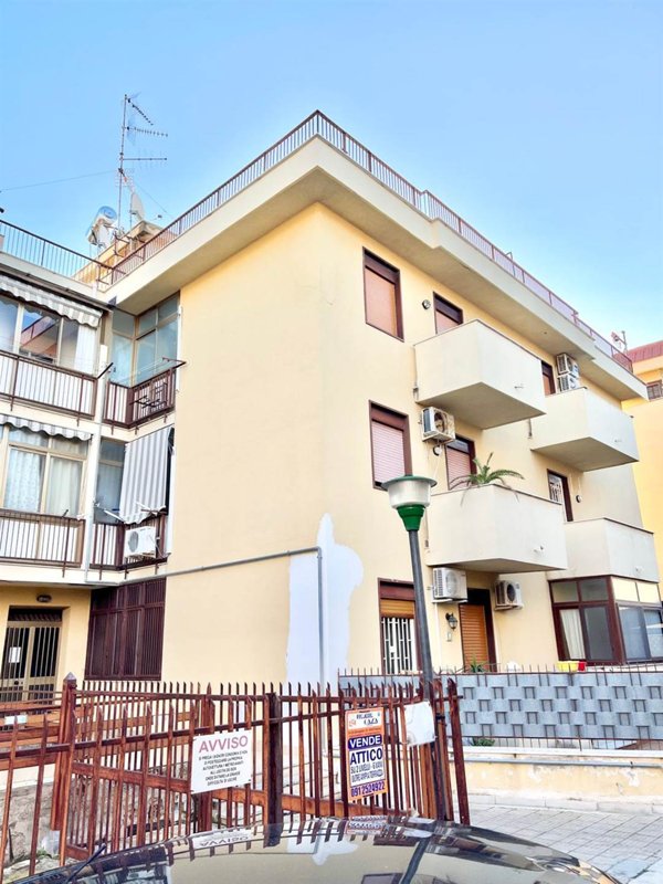 appartamento in vendita a Palermo in zona Partanna