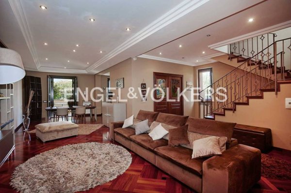 casa indipendente in vendita a Palermo in zona Centro storico