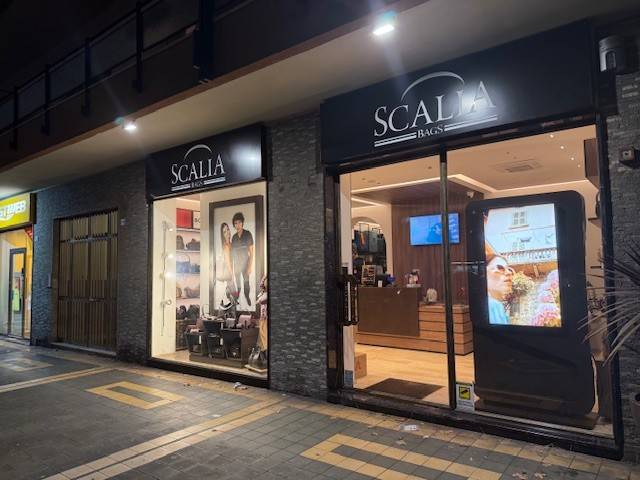 negozio in vendita a Palermo in zona San Lorenzo