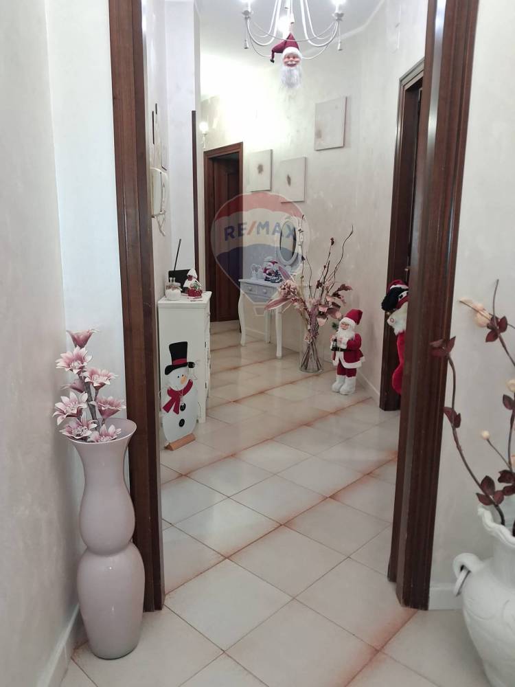 appartamento in vendita a Palermo in zona Malaspina/Palagonia