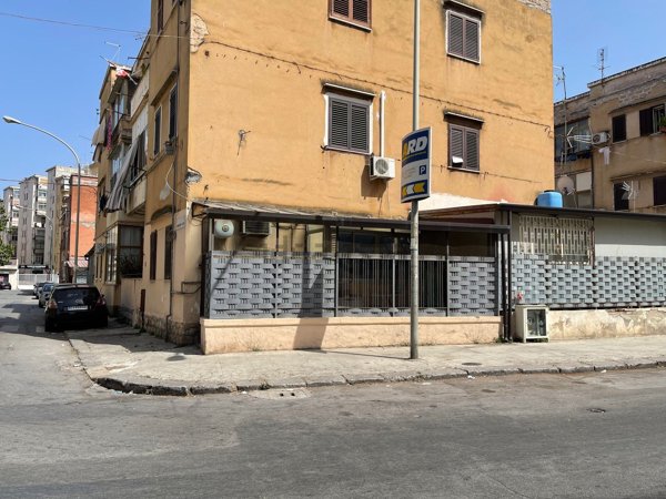 appartamento in vendita a Palermo in zona Montegrappa / Santa Rosalia