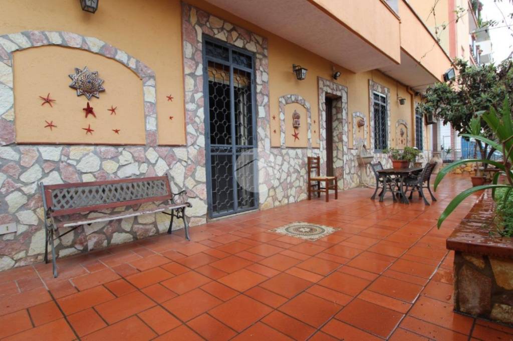 casa indipendente in vendita a Palermo in zona Uditore