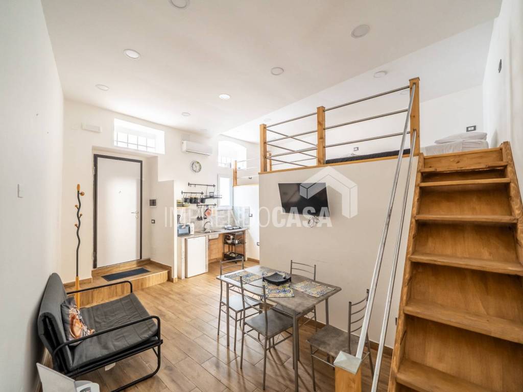 appartamento in vendita a Palermo in zona Centro storico