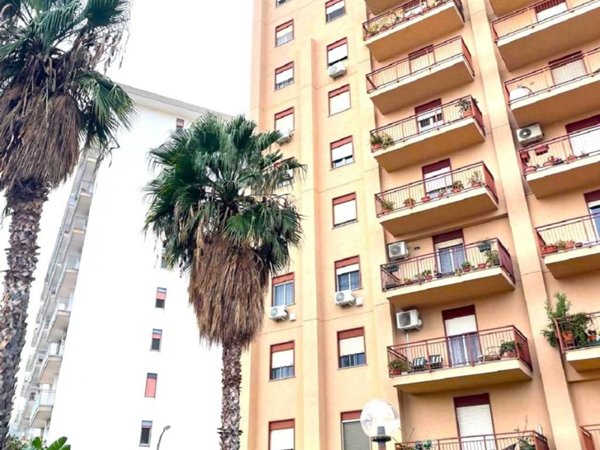 appartamento in vendita a Palermo in zona Oreto