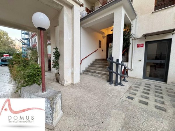 ufficio in vendita a Palermo in zona Malaspina/Palagonia