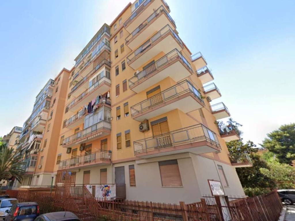 negozio in vendita a Palermo in zona Uditore