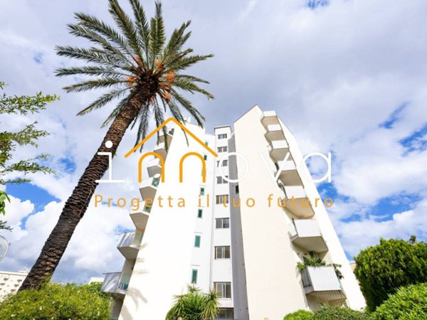 appartamento in vendita a Palermo in zona Malaspina/Palagonia