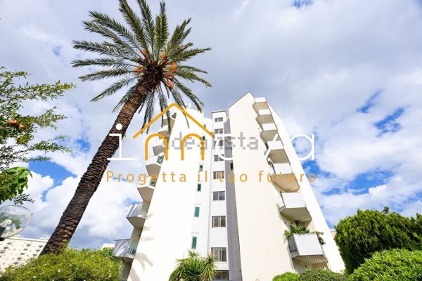 appartamento in vendita a Palermo in zona Malaspina/Palagonia