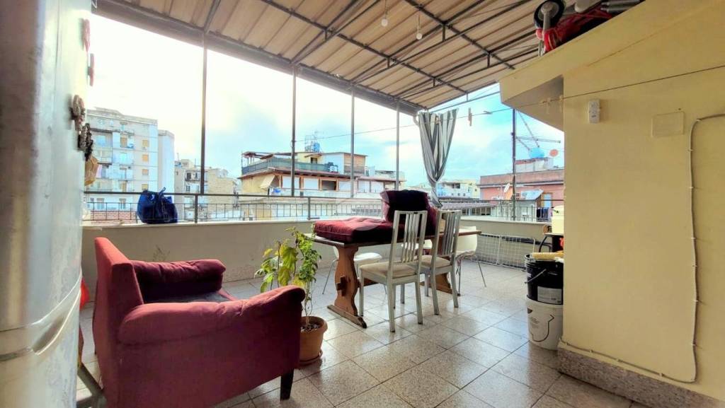 appartamento in vendita a Palermo in zona Politeama