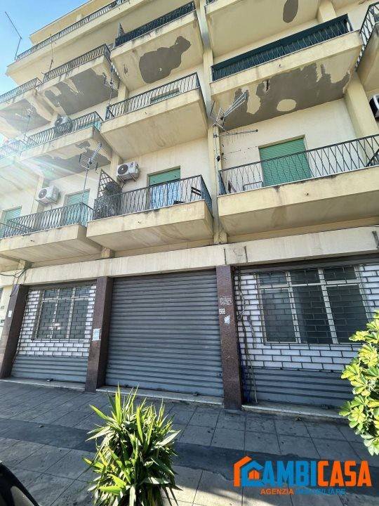 negozio in vendita a Palermo in zona Croceverde