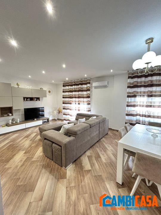 appartamento in vendita a Palermo in zona Chiavelli