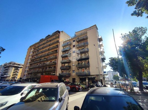 appartamento in vendita a Palermo in zona Malaspina/Palagonia