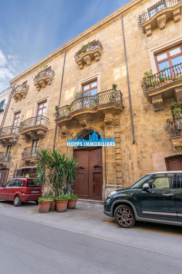 appartamento in vendita a Palermo in zona Centro storico