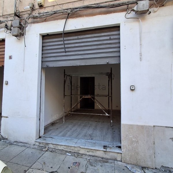 locale di sgombero in vendita a Palermo in zona Zisa
