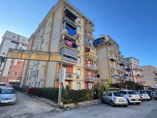 appartamento in vendita a Palermo in zona Acqua dei Corsari