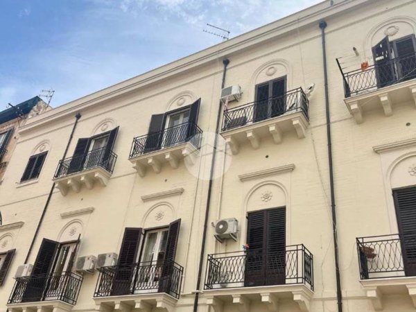 appartamento in vendita a Palermo in zona Politeama