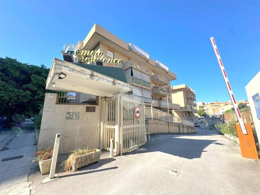 appartamento in vendita a Palermo in zona Zisa
