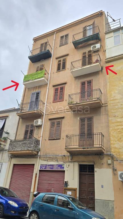 appartamento in vendita a Palermo in zona Zisa