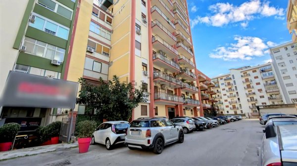 negozio in vendita a Palermo in zona Centro storico