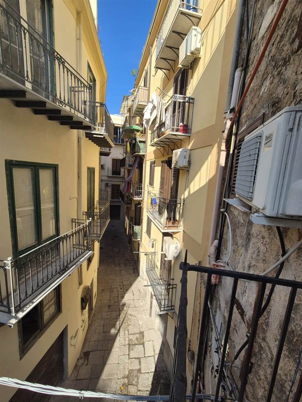 appartamento in vendita a Palermo in zona Centro storico
