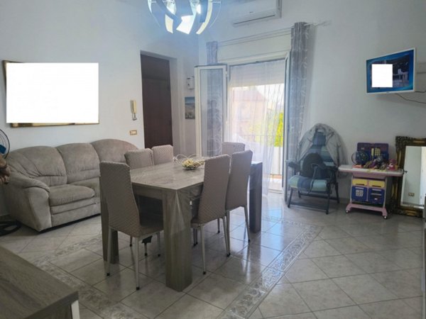 appartamento in vendita a Palermo in zona Montegrappa / Santa Rosalia