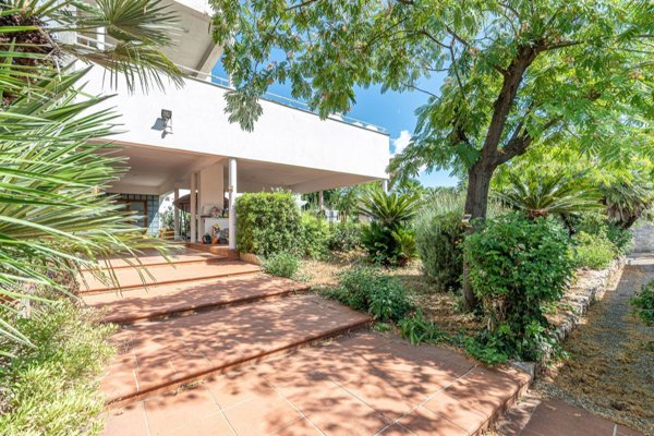 casa indipendente in vendita a Palermo in zona Calatafimi / Cuba