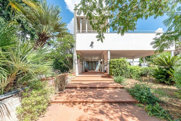 casa indipendente in vendita a Palermo in zona Mezzomonreale