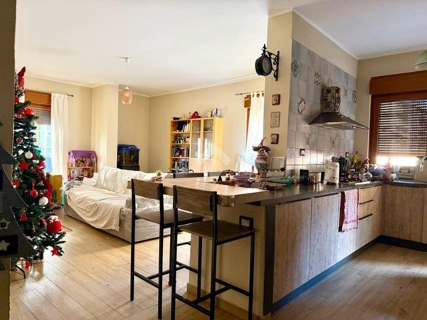 appartamento in vendita a Palermo in zona Politeama