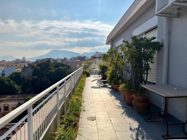 appartamento in vendita a Palermo