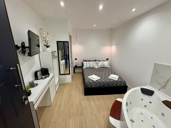 monolocale in vendita a Palermo in zona Centro storico