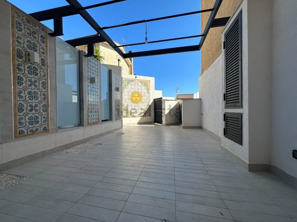 casa indipendente in vendita a Palermo in zona Mezzomonreale