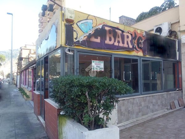 locale commerciale in vendita a Palermo in zona San Lorenzo