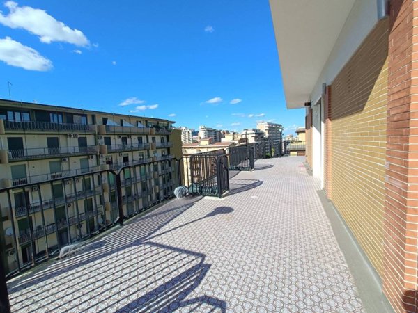 appartamento in vendita a Palermo in zona Malaspina/Palagonia