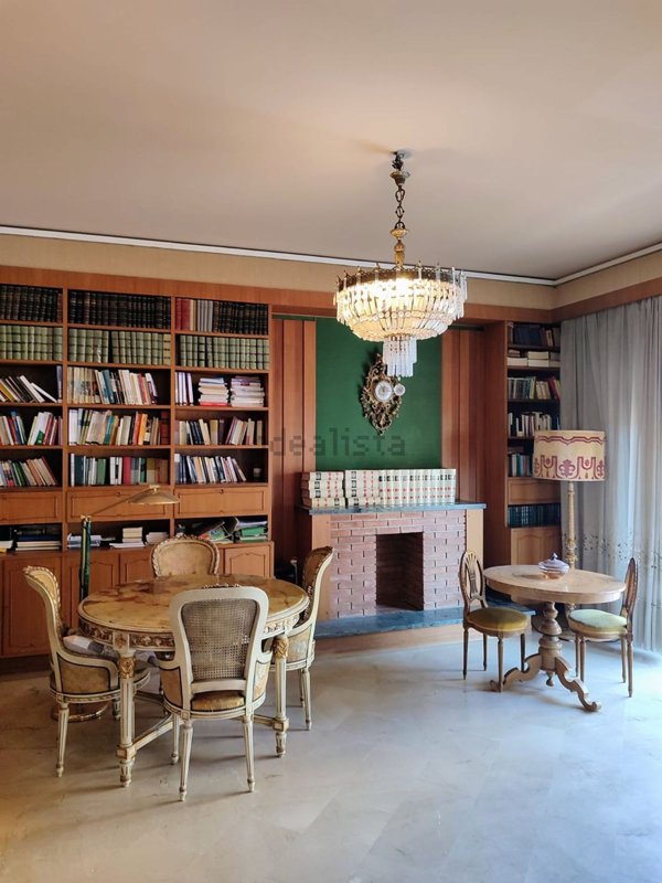 appartamento in vendita a Palermo in zona Malaspina/Palagonia