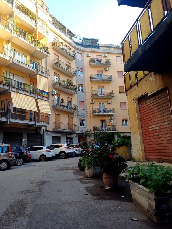 appartamento in vendita a Palermo in zona Libertà