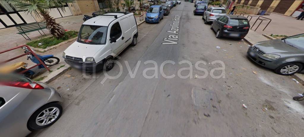 locale di sgombero in vendita a Palermo in zona Brancaccio